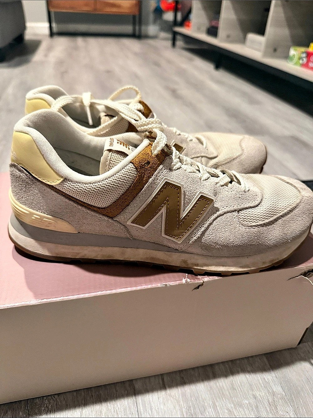 New Balance 574 Core Sneakers Women's 9